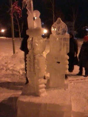 Провожая старый 2010год и встречая новый 2011 с 13-14 января / Ракетная ледяная экспозиция.jpg
124.25 КБ, Просмотров: 19769
