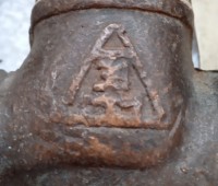 Re: Кто узнает производителей? / Неизв.183.3.jpg
67.71 КБ, Просмотров: 34736