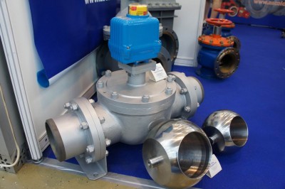 В Московском Экспоцентре открылась Нефть и Газ - MIOGE-2011 / DSC03786.JPG
133.84 КБ, Просмотров: 54978