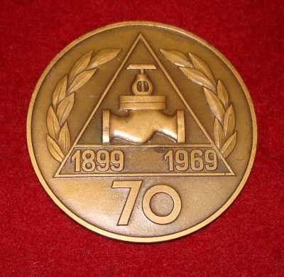 Продам медаль Severočeská armaturka (Чехословакия) / DSC08455.JPG
632.75 КБ, Просмотров: 8432