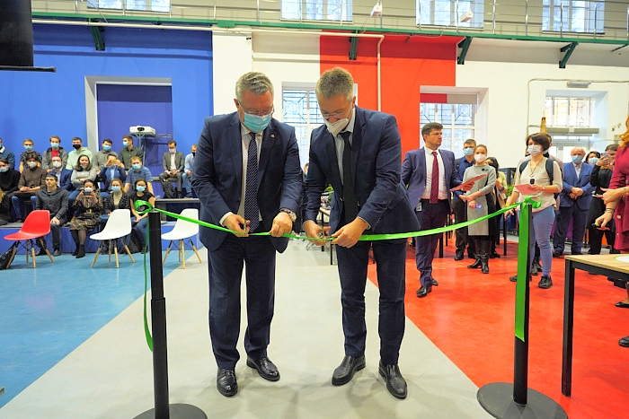 В Санкт-Петербургском политехническом университете открылось новое студенческое конструкторское бюро «Силовых машин»