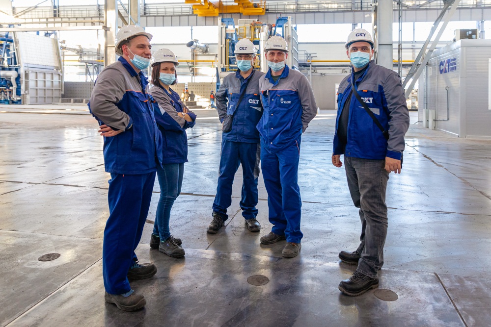 На заводе СКТ продолжается обучение сотрудников итальянскими специалистами
