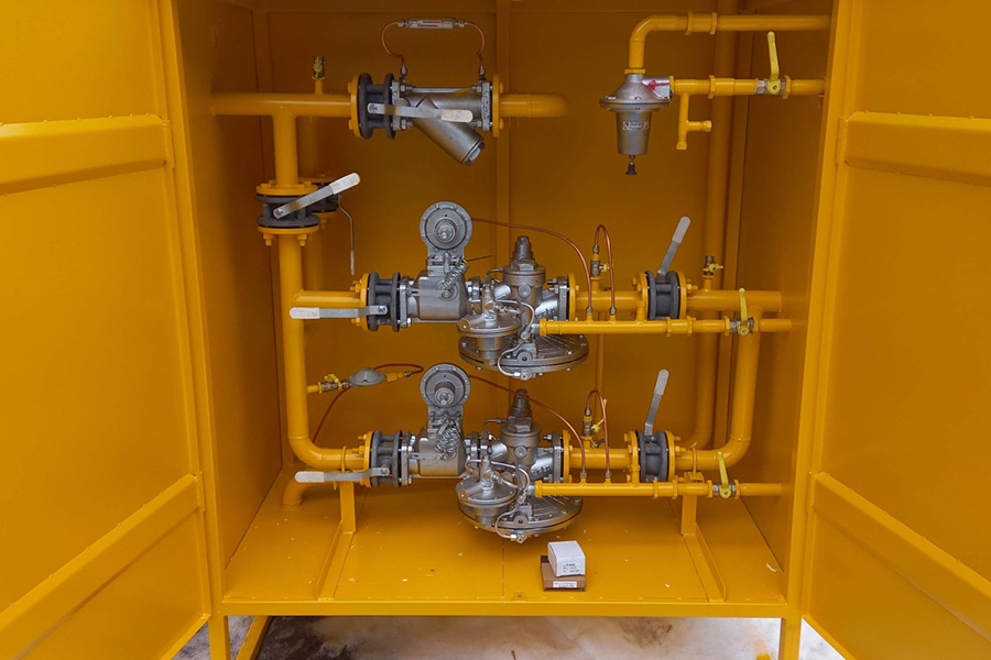 Компания «Газовик» поставила в адрес заказчика шкафной газорегуляторный пункт ГРПШ-РДБК-50-2Н