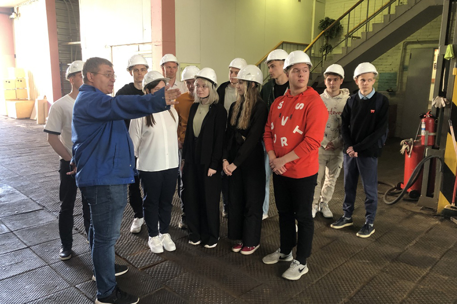 Завод «РЕКОМ» посетили студенты Санкт-Петербургского горного университета