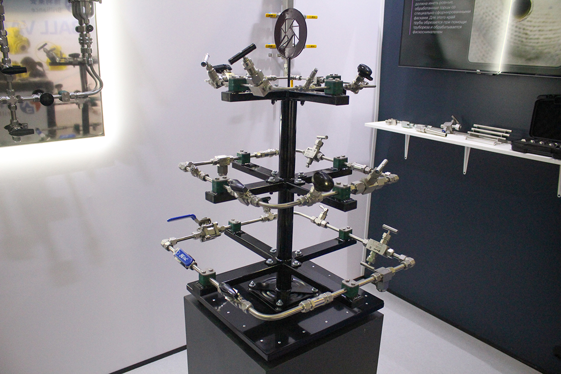 Фоторепортаж медиагруппы ARMTORG с международной выставки «НЕФТЕГАЗ-2025». Часть II