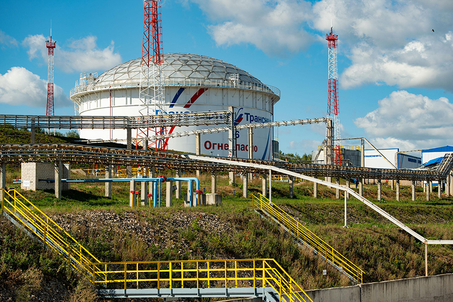 Специалисты АО «Транснефть – Верхняя Волга» провели диагностику 27 резервуаров для хранения нефти