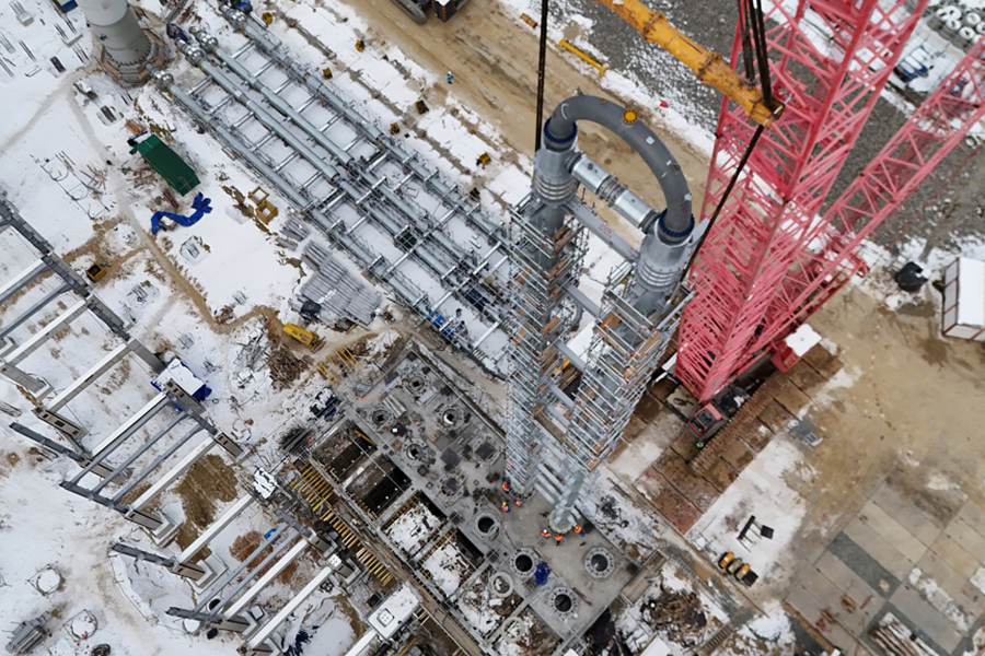 На Амурском ГХК приступили к монтажу петлевых реакторов для производства полипропилена