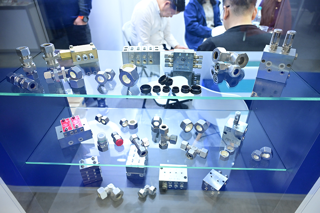 Фоторепортаж медиагруппы ARMTORG с 31-ой Международной промышленной выставки «Металл-Экспо’2025»