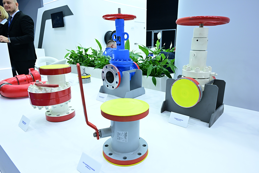 Фоторепортаж медиагруппы ARMTORG с 31-ой Международной промышленной выставки «Металл-Экспо’2025»