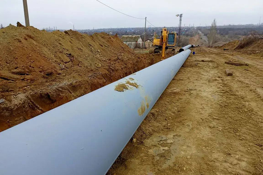 На севере Волгограда осуществляется капитальный ремонт участка магистрального водовода диаметром 800 мм