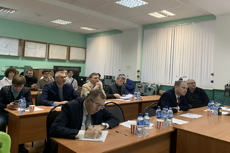 Специалисты НПО &laquo;ЭМК&raquo; вошли в состав госкомиссии СГТУ имени Гагарина Ю.А по специальности &laquo;Проектирование технологических машин и комплексов&raquo;