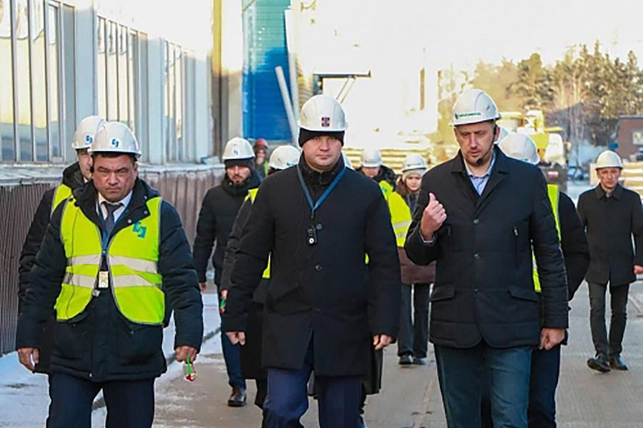 Губернатор Омской области Виталий Хоценко ознакомился с производственным потенциалом завода «СибГазСтройДеталь»