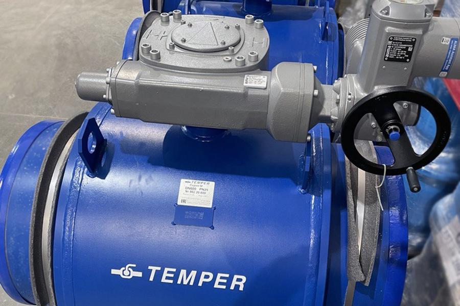 Завод «ТЕМПЕР» изготовил партию шаровых кранов DN 600 в комплекте с электроприводами AUMA