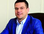 Интервью. Завод «Знамя труда», ген.директор Иванников Е.Н.: Слова «российское производство» – это целый комплекс процессов, начиная прежде всего с подготовки персонала. Сейчас это симбиоз старой доброй советской школы и современных технологий