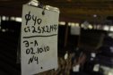 Когда прутка много и он небольшого диаметра вешают специальную бироку с маркой стали, датой приемки и диаметром прутка