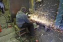 А пока мы расматривали место участка рабочие принялись вновь за свое дело