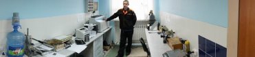 В лаборатории проводятся анализы металлов и их свойств