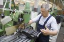 Универсально фрезерный станок MICRON в работе