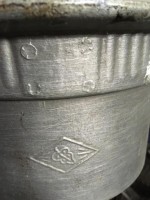 Re: Кто узнает производителей? / Керосинка.Листик в ромбе.В Москве.2.jpg
160.12 КБ, Просмотров: 42506