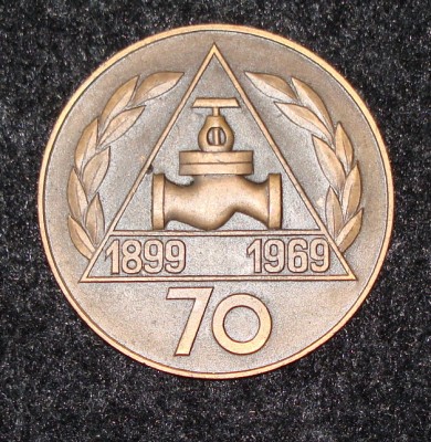 Продам медаль Severočeská armaturka 70 лет 1899 - 1969 / DSC05083.JPG
244.78 КБ, Просмотров: 37273