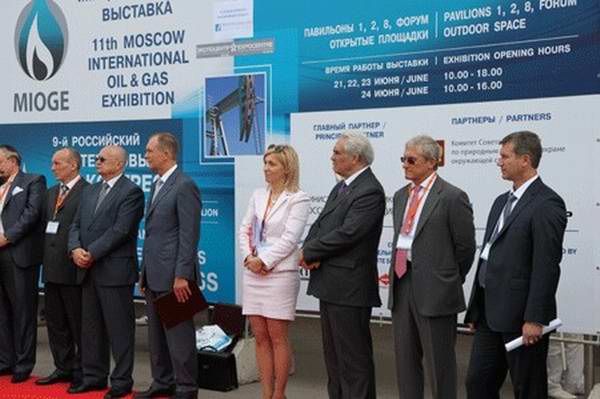 В Московском Экспоцентре открылась Нефть и Газ - MIOGE-2011 - Изображение