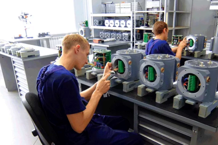 ТОМЗЭЛ выпустил за 9 месяцев 1 928 электроприводов для управления запорной арматурой