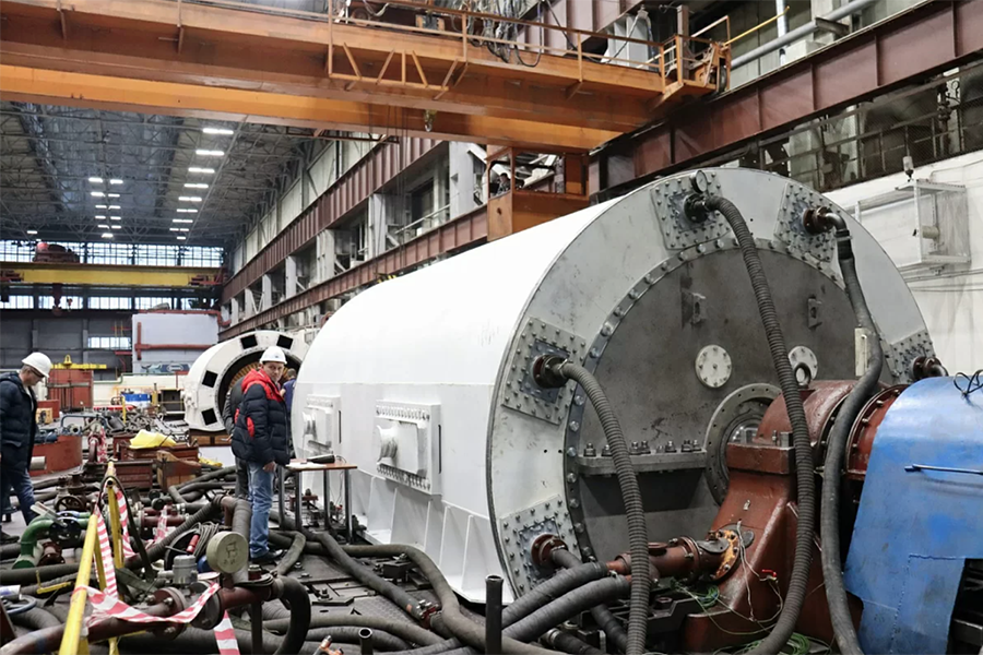 Завод «ЭЛСИБ» готовит к отгрузке генератор для строящегося энергоблока № 2 Красноярской ТЭЦ-3