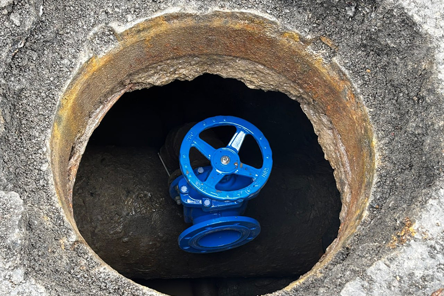 В Ворошиловском районе Донецка заменили запорную арматуру в ходе ремонта водопровода