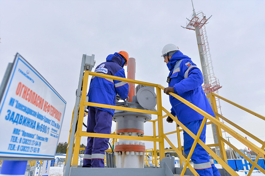 Компания &laquo;Транснефть &ndash; Западная Сибирь&raquo; провела замену и средний ремонт задвижек различного диаметра