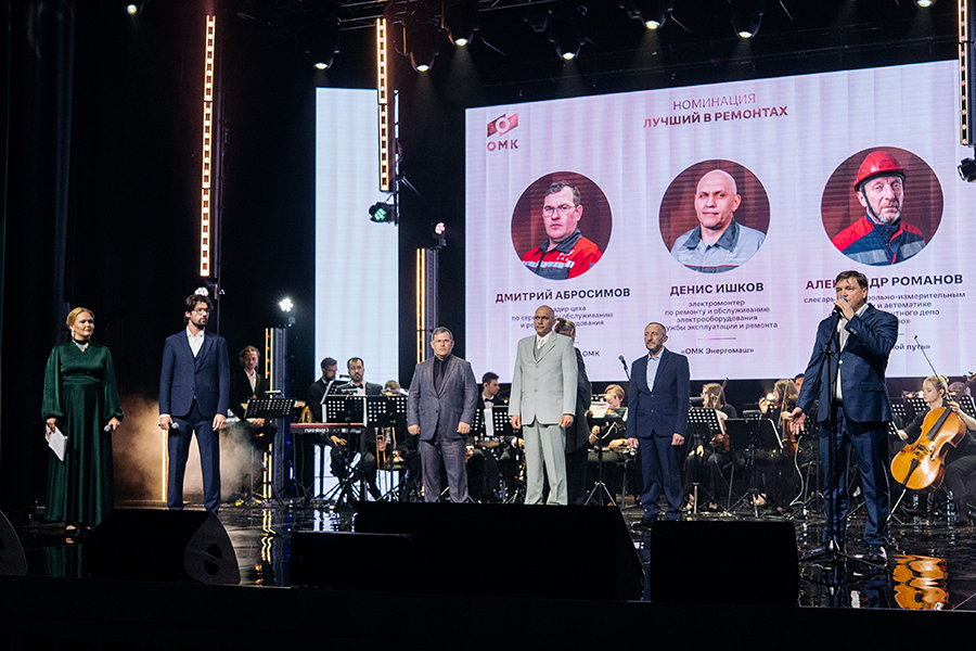 Объединенная металлургическая компания наградила победителей корпоративной премии имени Ивана и Андрея Баташевых