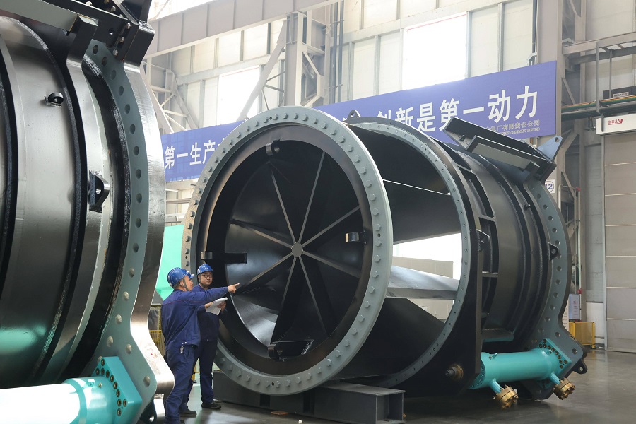 Компания &laquo;Харбинский электромашиностроительный завод&raquo; провела испытания предохранительного клапана диаметром 3,5 метра