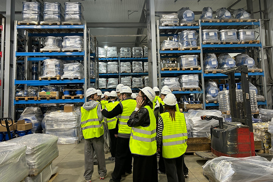 С производством шаровых кранов &laquo;ТЕМПЕР&raquo; познакомились ученики 8-9 классов &laquo;СОШ № 9&raquo;