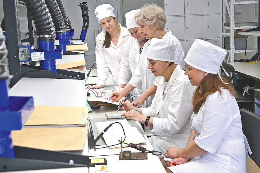 В сборочном цехе № 37 АО &laquo;Арзамасский приборостроительный завод им. П. И. Пландина&raquo; открыли опытный участок