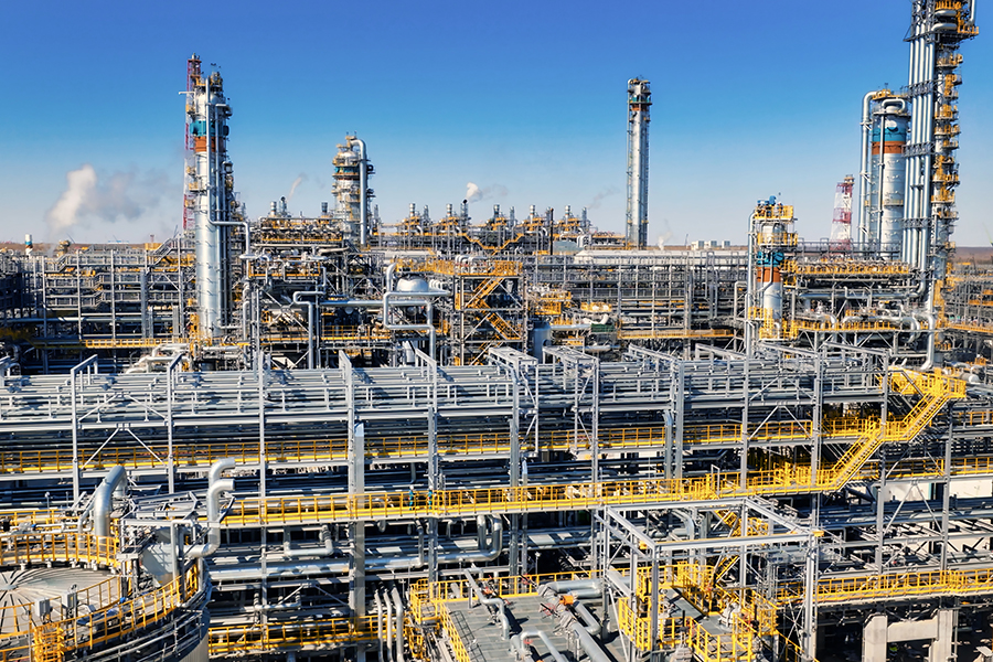 На  Амурском газохимическом комплексе состоялось первое прохождение материала через экструдер