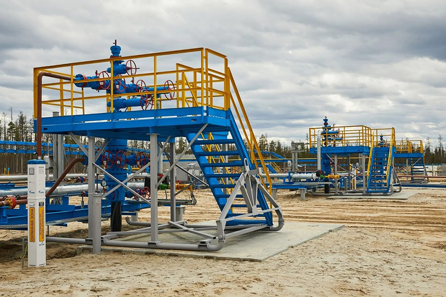 Специалисты ООО &laquo;Газпром добыча Ноябрьск&raquo; проводят техническое обслуживание запорной арматуры