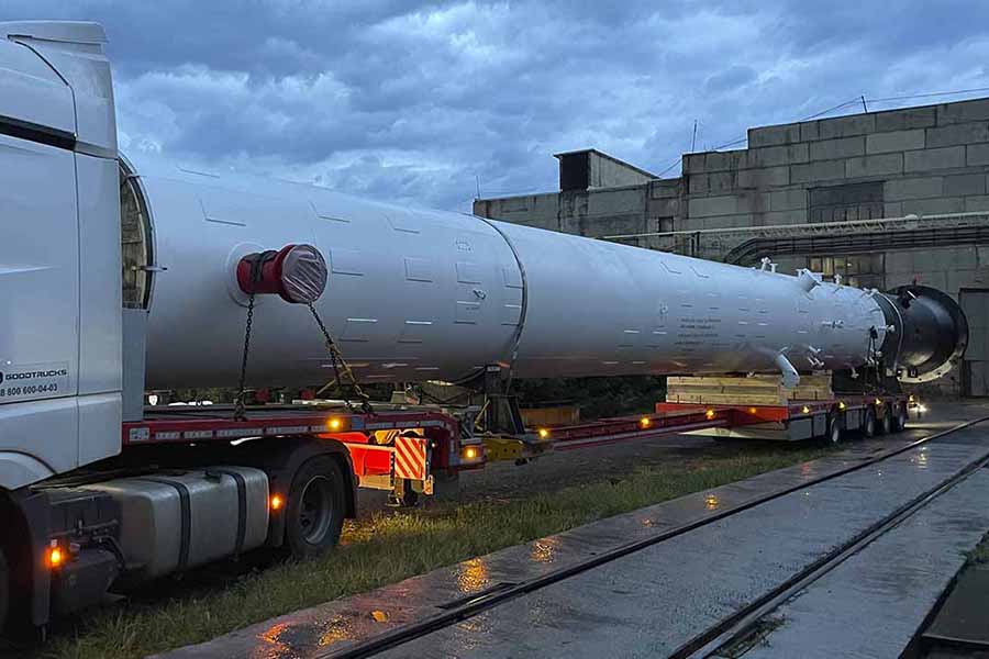 Завод &laquo;Курганхиммаш&raquo; поставил крупногабаритное колонное оборудование для новой установки подготовки конденсата в Якутии