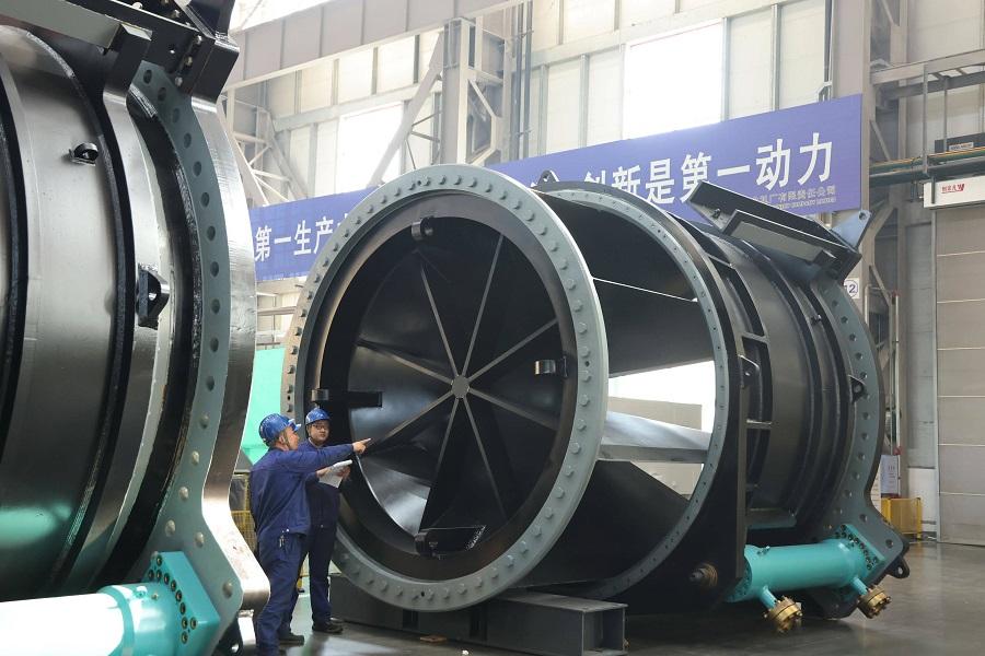 Компания «Харбинский электромашиностроительный завод» провела испытания предохранительного клапана диаметром 3,5 метра