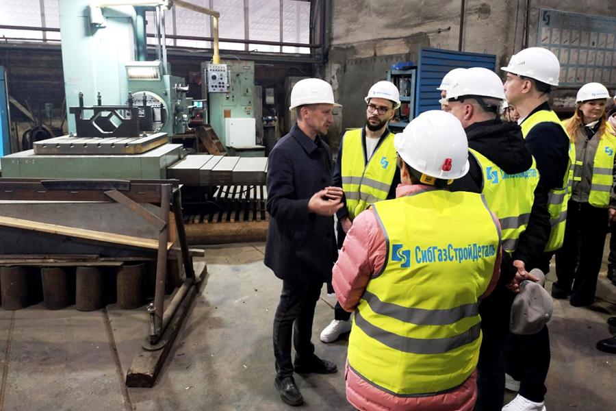 Представители промышленных предприятий Нижегородской области посетили завод «СибГазСтройДеталь»