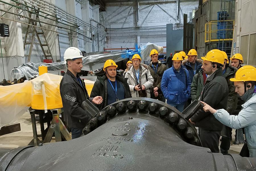 Завод «ПТПА» посетили участники Президентской программы подготовки управленческих кадров